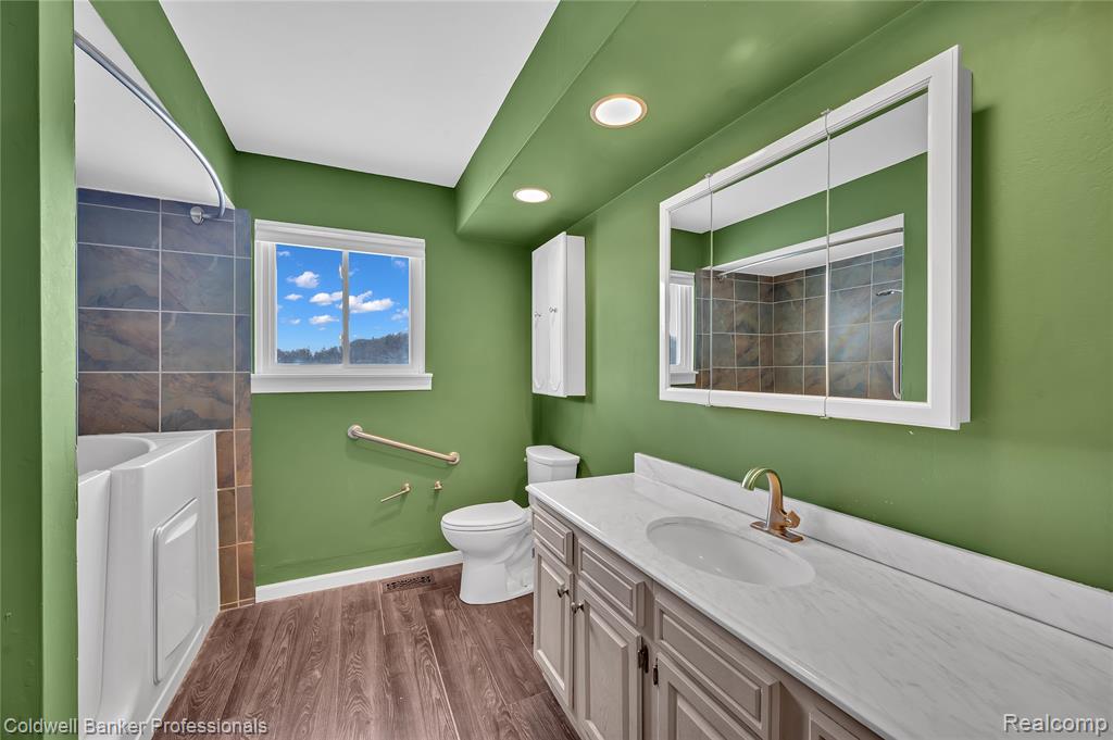 4331 Jones Road, North Branch, MI 48461 — Photo 22