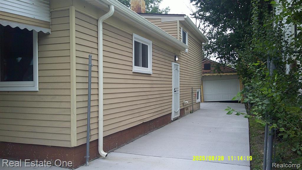 7716 Artesian Street, Detroit, MI 48228 — Photo 22