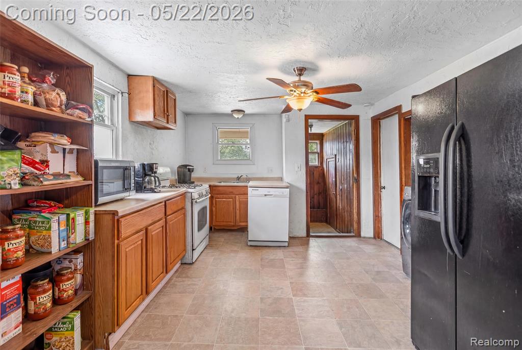3385 N Genesee Road, Flint, MI 48506 — Photo 8