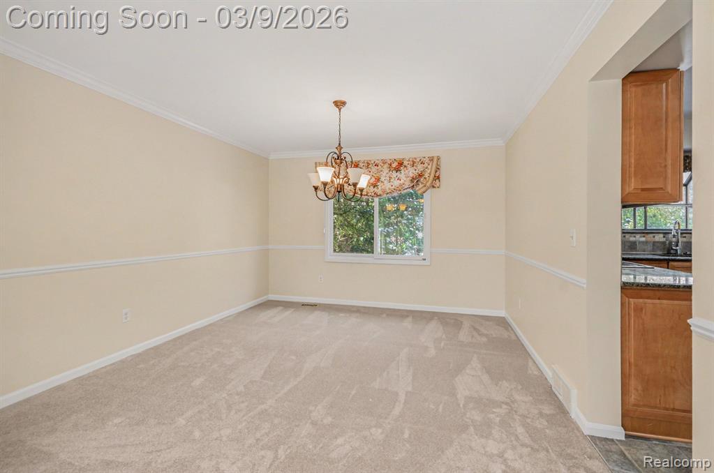 4280 Woodlands, Orchard Lake Village, MI 48323 — Photo 13