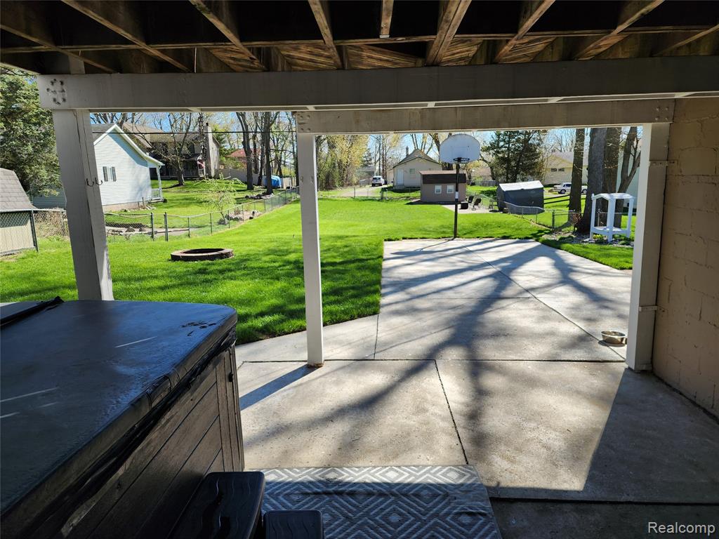 635 Sherry Drive, Lake Orion, MI 48362 — Photo 38