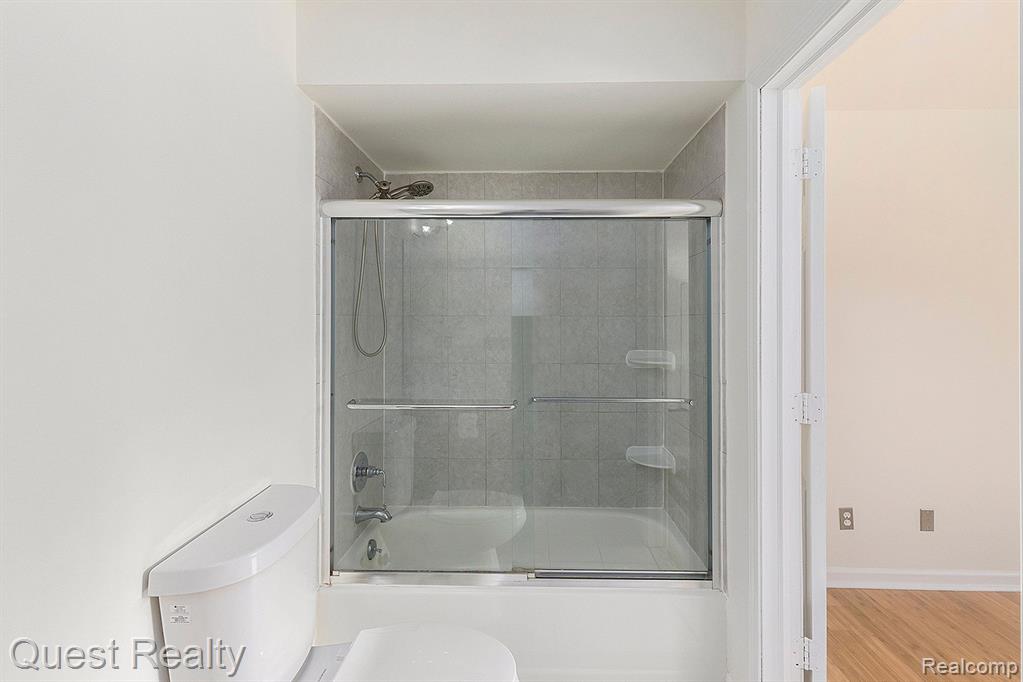 108 MAPLEGROVE Drive, Clawson, MI — Photo 14