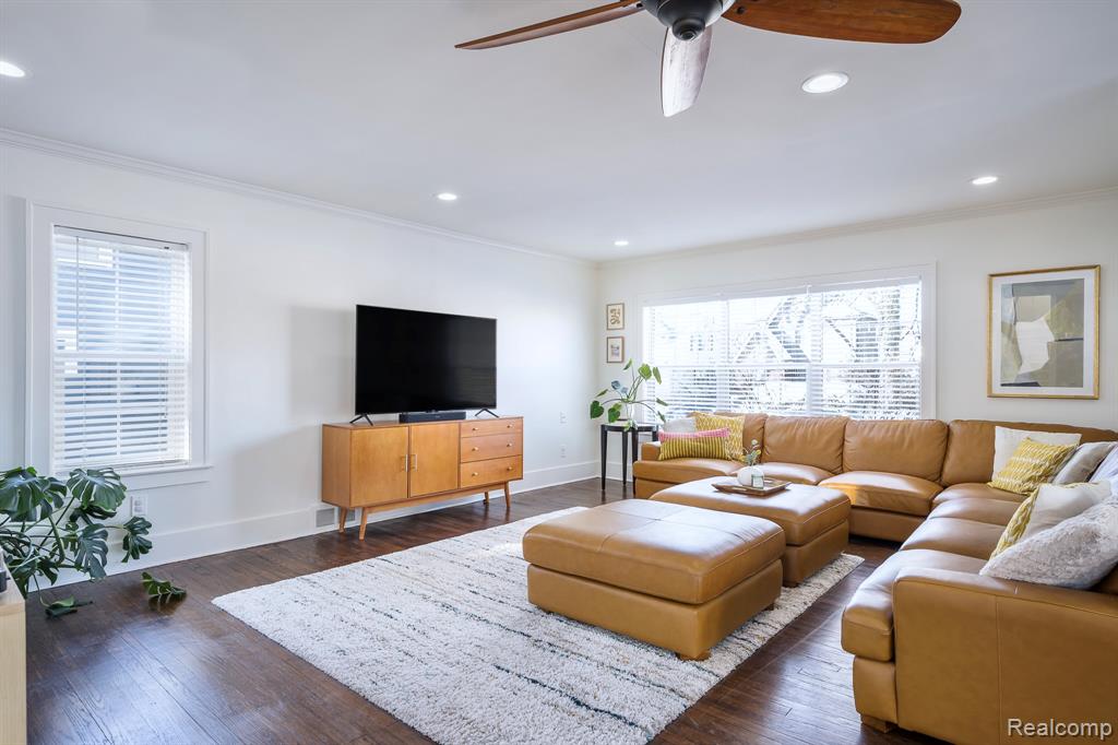 930 E 2nd Street, Royal Oak, MI 48067 — Photo 2