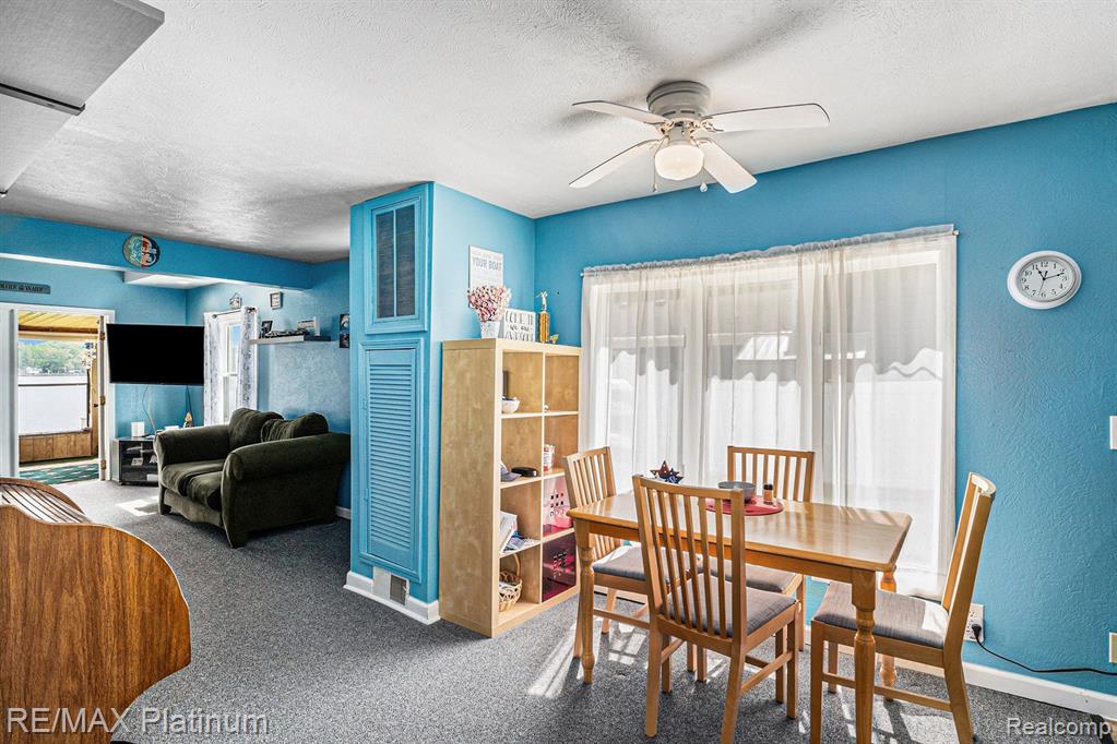 821 SUNRISE PARK Street E, Howell, MI 48843 — Photo 5