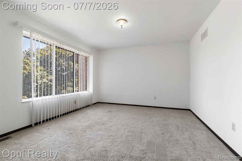 3961 Chablis Street, West Bloomfield, MI 48323 — Photo 29