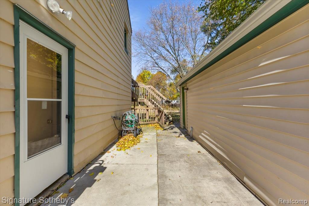 6270 BARKER #2 Drive, Waterford, MI — Photo 15