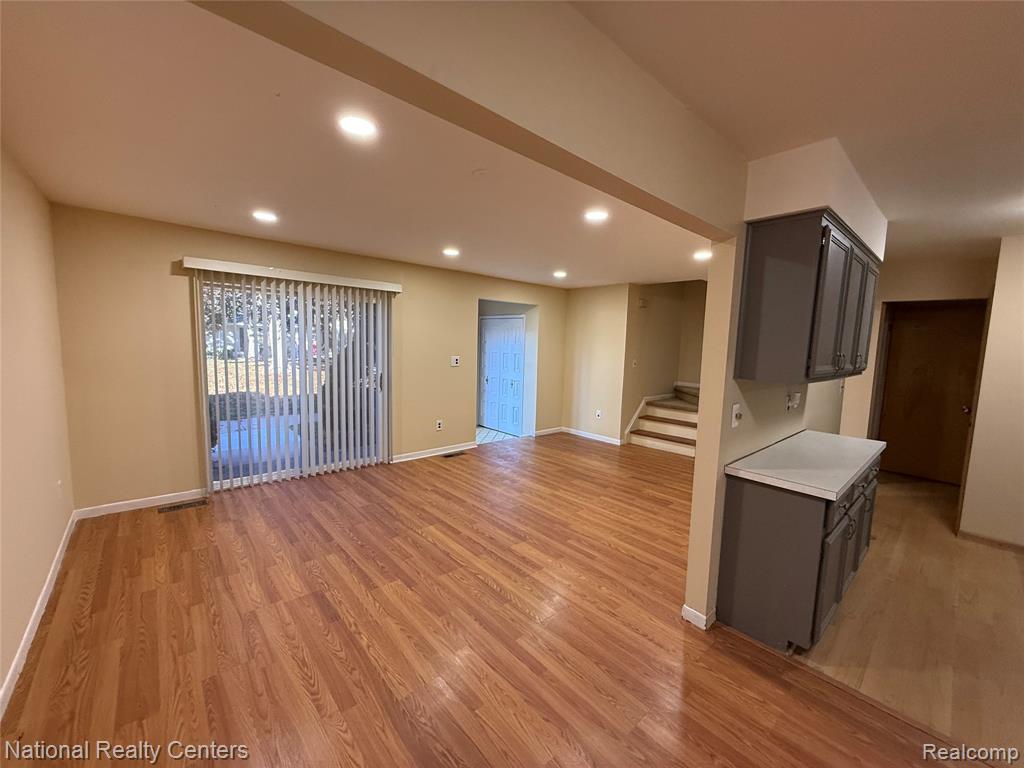 41846 Langley Drive, Sterling Heights, MI 48313 — Photo 4