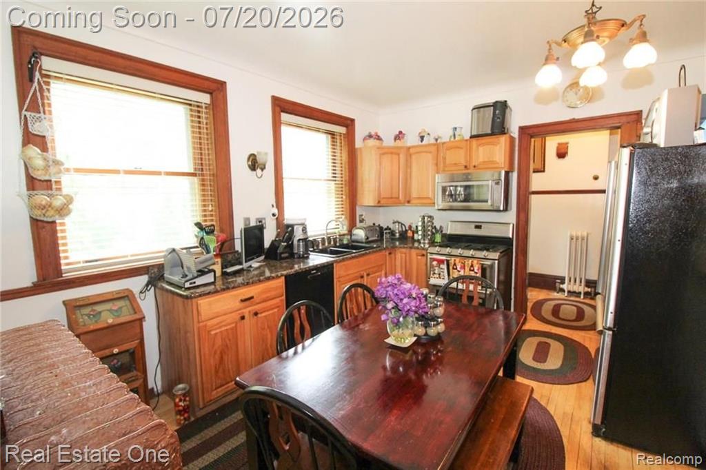 90 EDISON Street, Detroit, MI 48202 — Photo 17