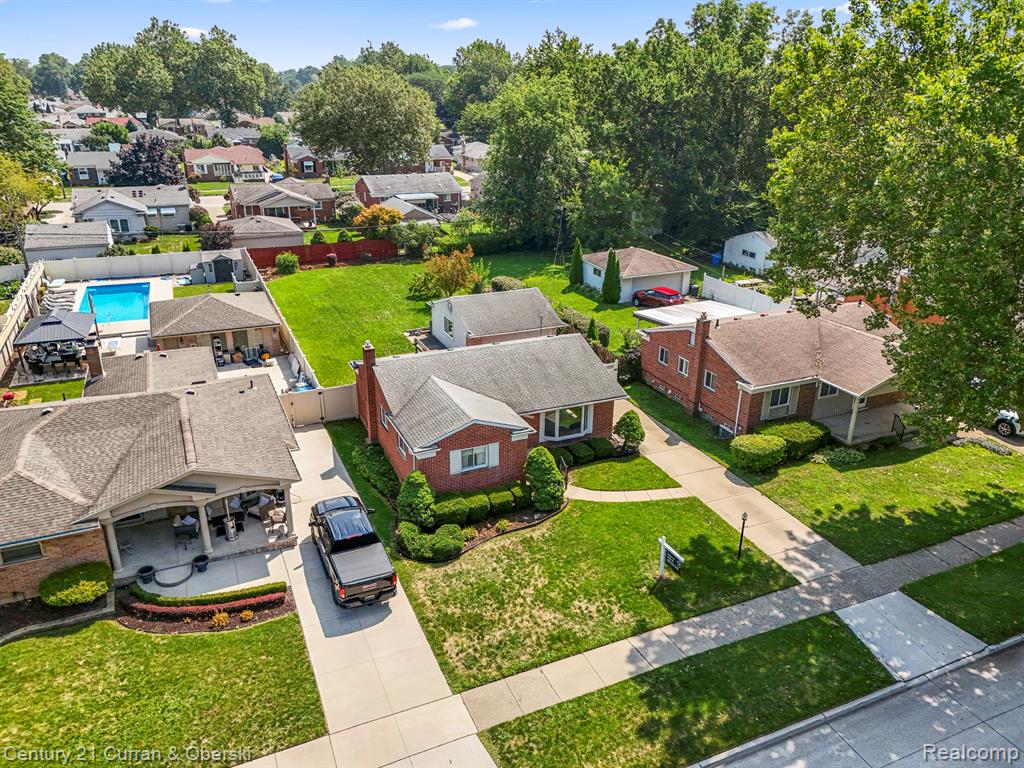 6106 N Charlesworth Street, Dearborn Heights, MI 48127 — Photo 2