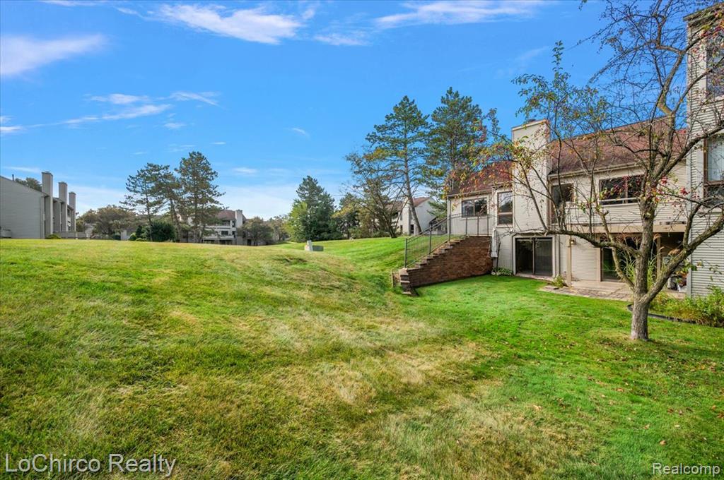 733 Hamilton Court, Rochester Hills, MI 48307 — Photo 52