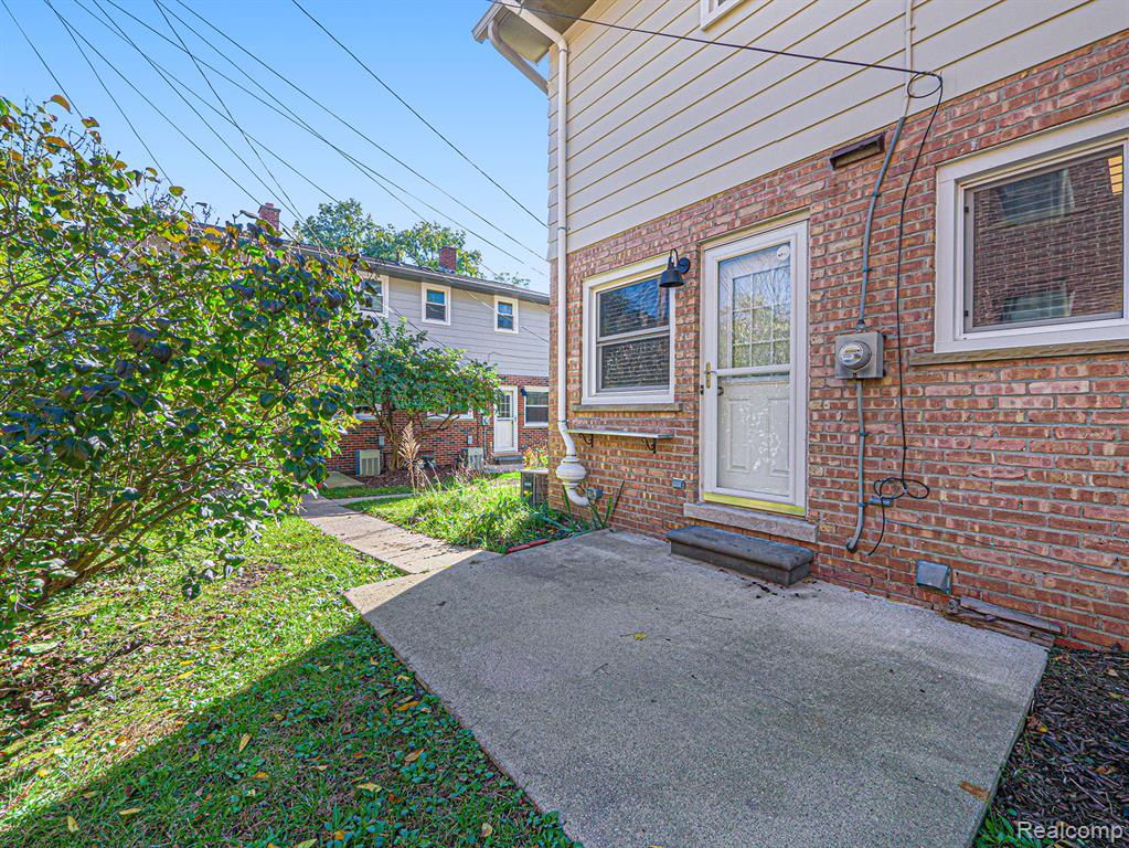 421 S 7TH Street, Ann Arbor, MI 48103 — Photo 3