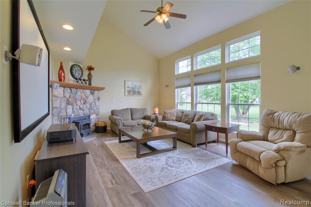 44516 Bramblewood Court, Belleville, MI 48111 — Photo 14