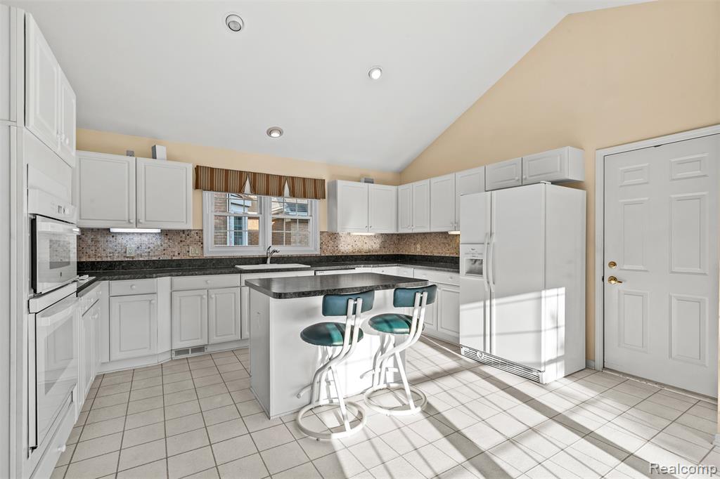 39538 Village Run Drive, Northville, MI 48168 — Photo 11