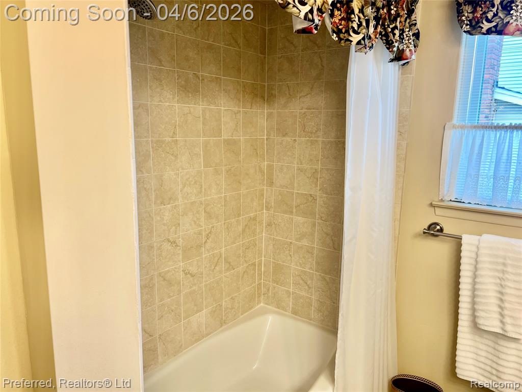 8370 Elmhurst Street, Canton, MI 48187 — Photo 27