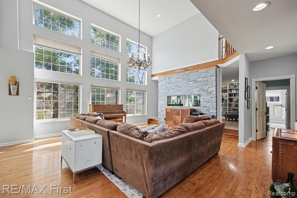 20400 Robinway Drive, Macomb, MI 48036 — Photo 9