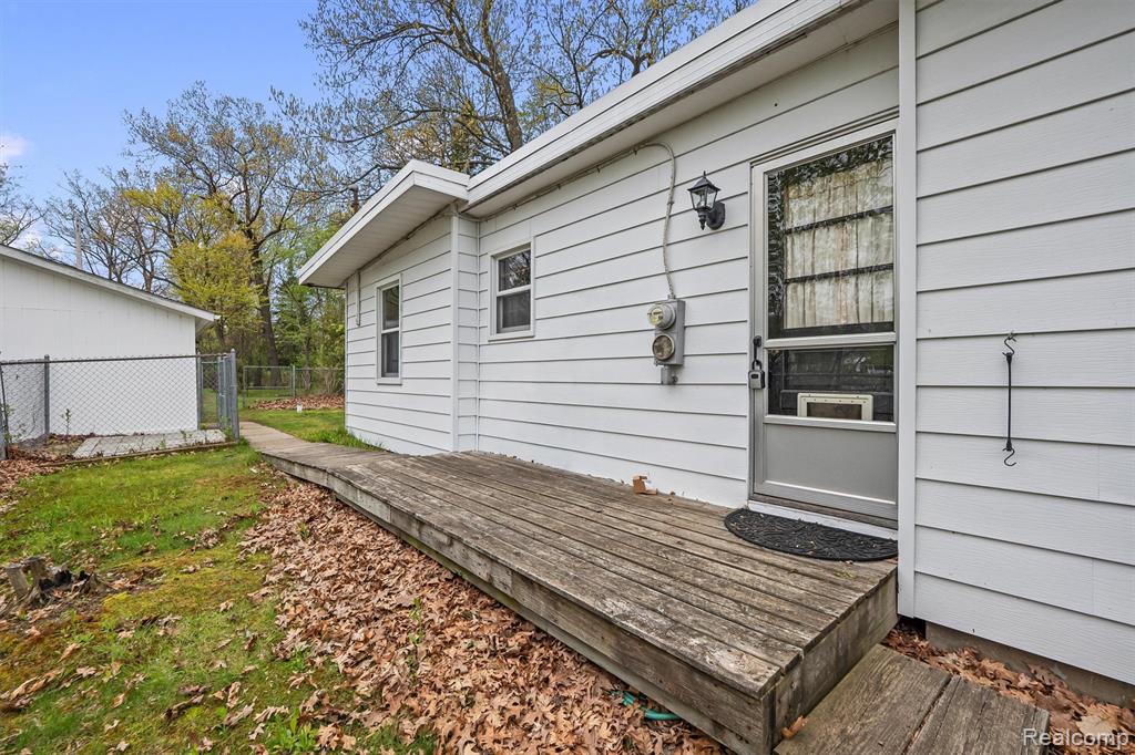 3332 Horrell Court, Fenton, MI 48430 — Photo 4