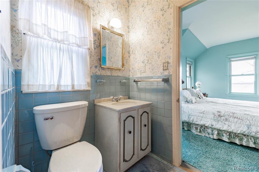 29863 East River Road, Grosse Ile, MI 48138 — Photo 37