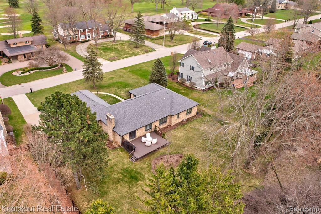 9350 OAKMONT Drive, Grand Blanc, MI 48439 — Photo 59