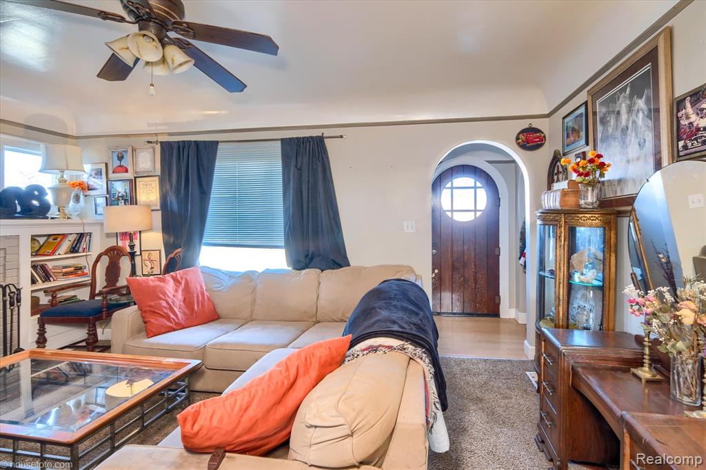 238 E Nepessing Street, Lapeer, MI 48446 — Photo 5