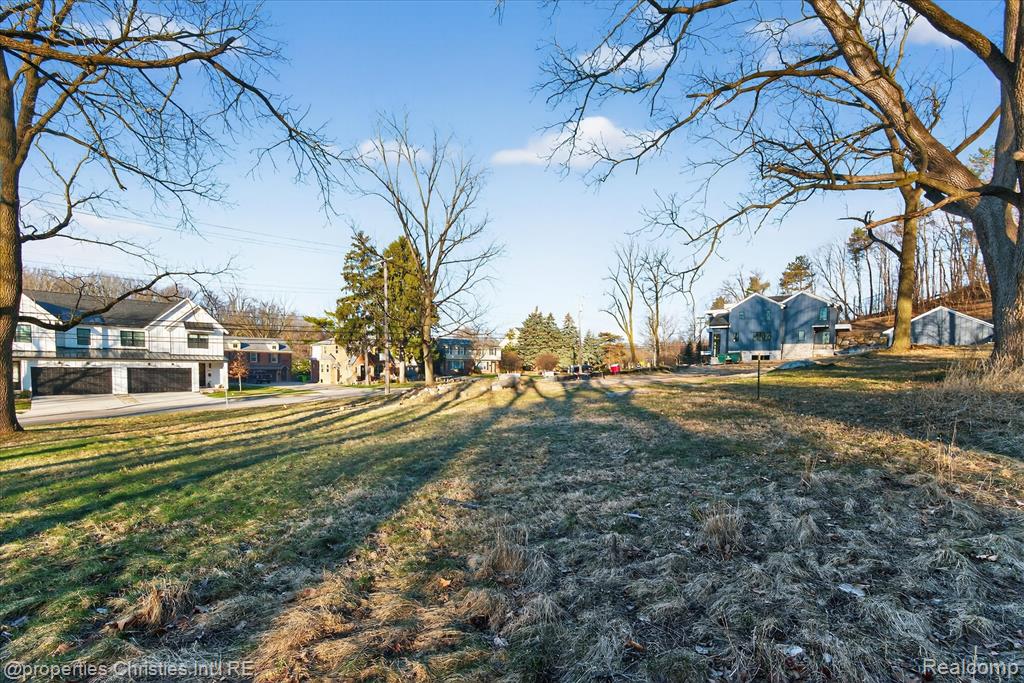 C Randolph Street N, Northville, MI, 48167