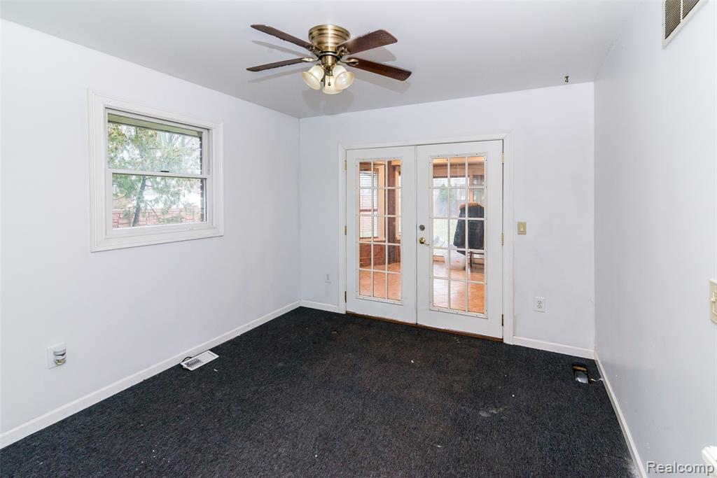 30000 Oakgrove Street, Saint Clair Shores, MI 48082 — Photo 28