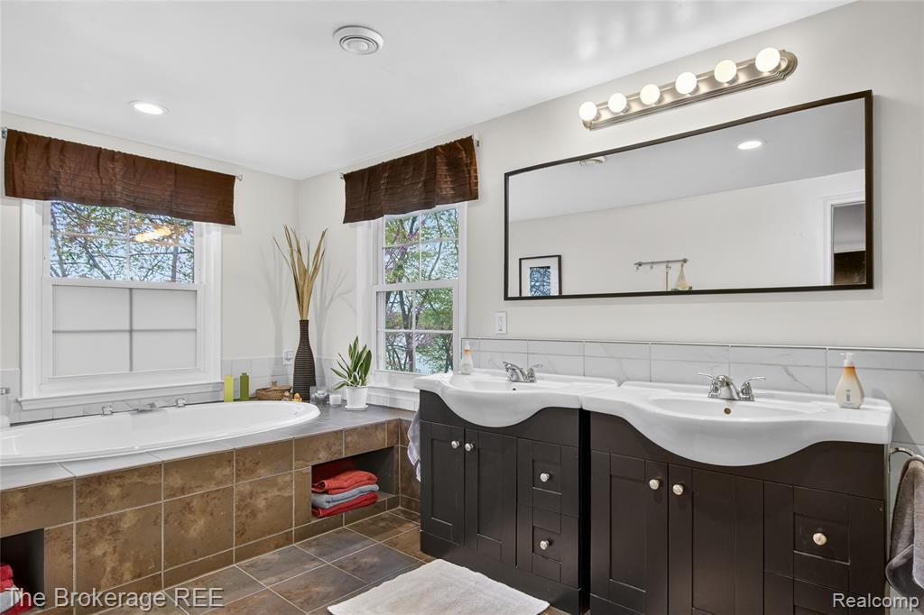 6311 Wellesley Terrace, Clarkston, MI — Photo 31