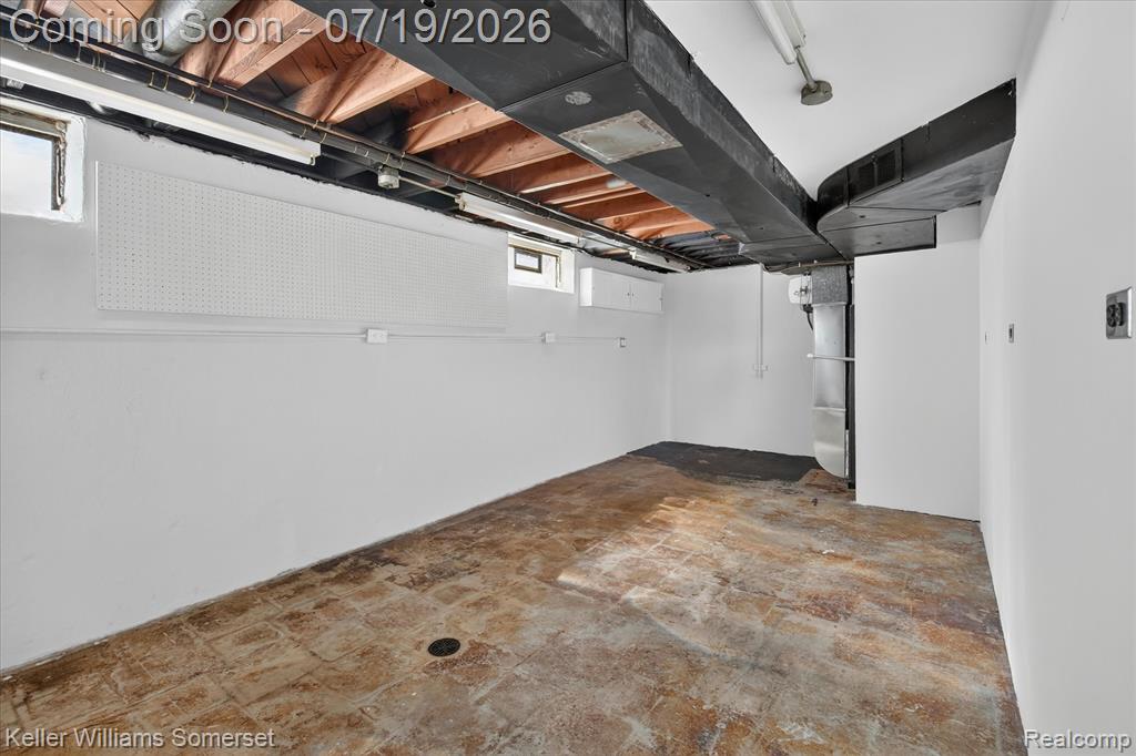 28326 Brush Street, Madison Heights, MI 48071 — Photo 33