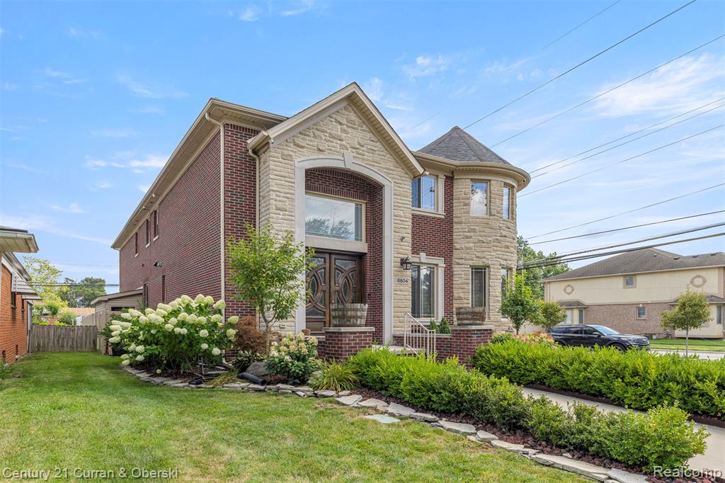 6804 Centralia Street, Dearborn Heights, MI 48127 — Photo 3