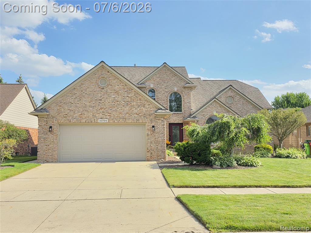 16794 Renee Drive, Macomb, MI 48042