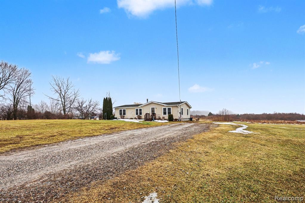 12509 Norman Road, Brockway, MI 48097 — Photo 3