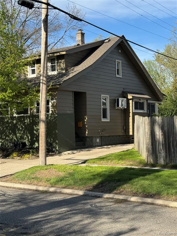 918 N WASHINGTON Avenue, Royal Oak, MI 48067 — front exterior