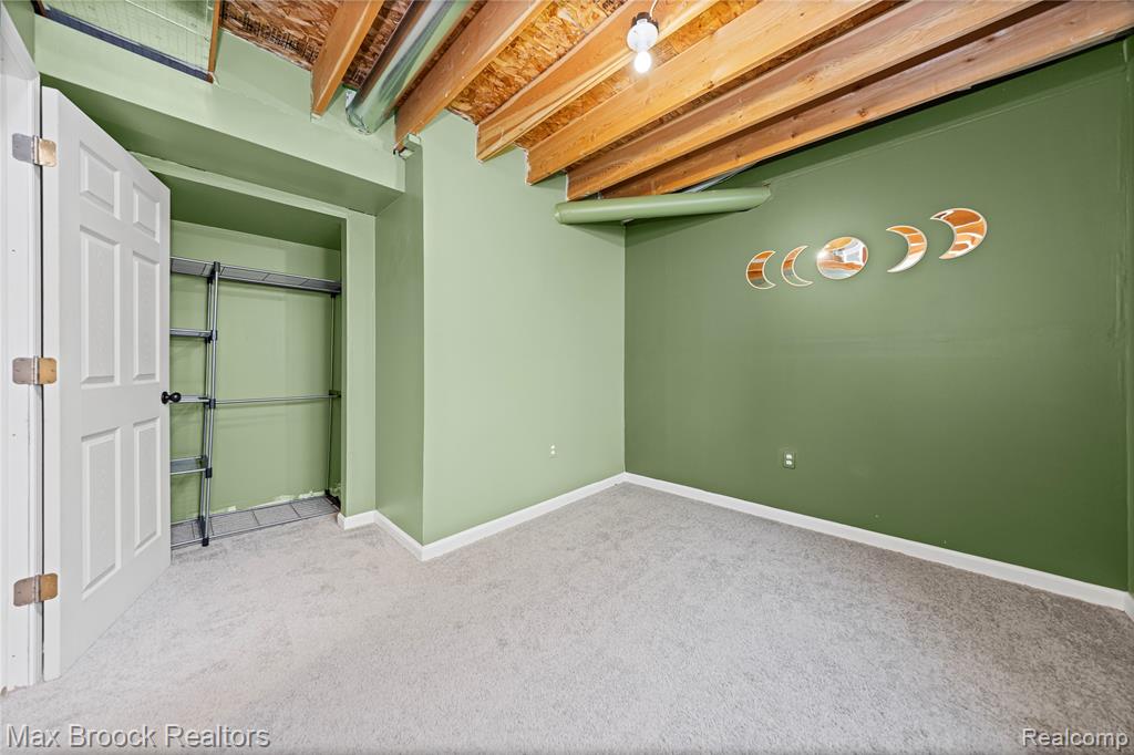 694 S Squirrel Road, Auburn Hills, MI 48326 — Photo 26