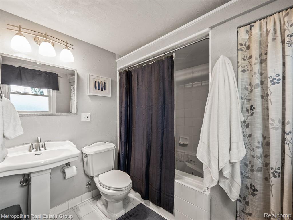 43419 Applewood Road, Canton, MI 48188 — Photo 18