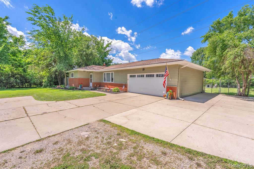 8016 Pardee Road, Taylor, MI 48180 — Photo 3