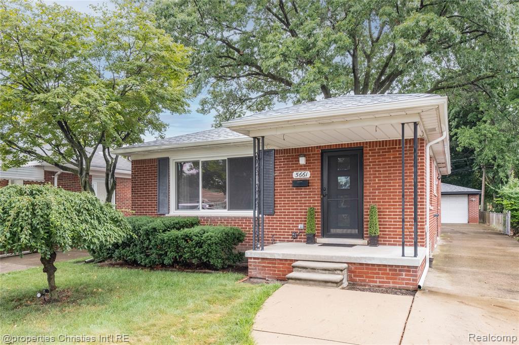5661 Hubbell Street, Dearborn Heights, MI 48127 — front exterior