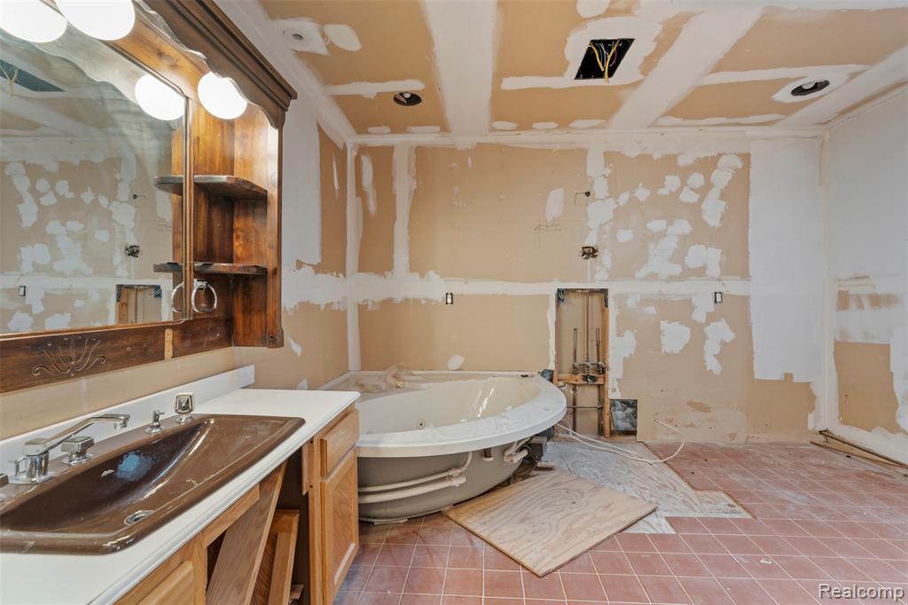 49748 Regatta Street, Chesterfield, MI 48047 — Photo 21
