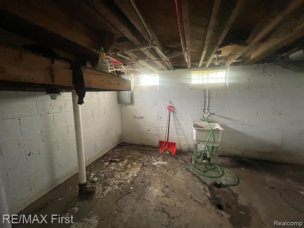 3677 Somerset Avenue, Detroit, MI 48224 — Photo 21
