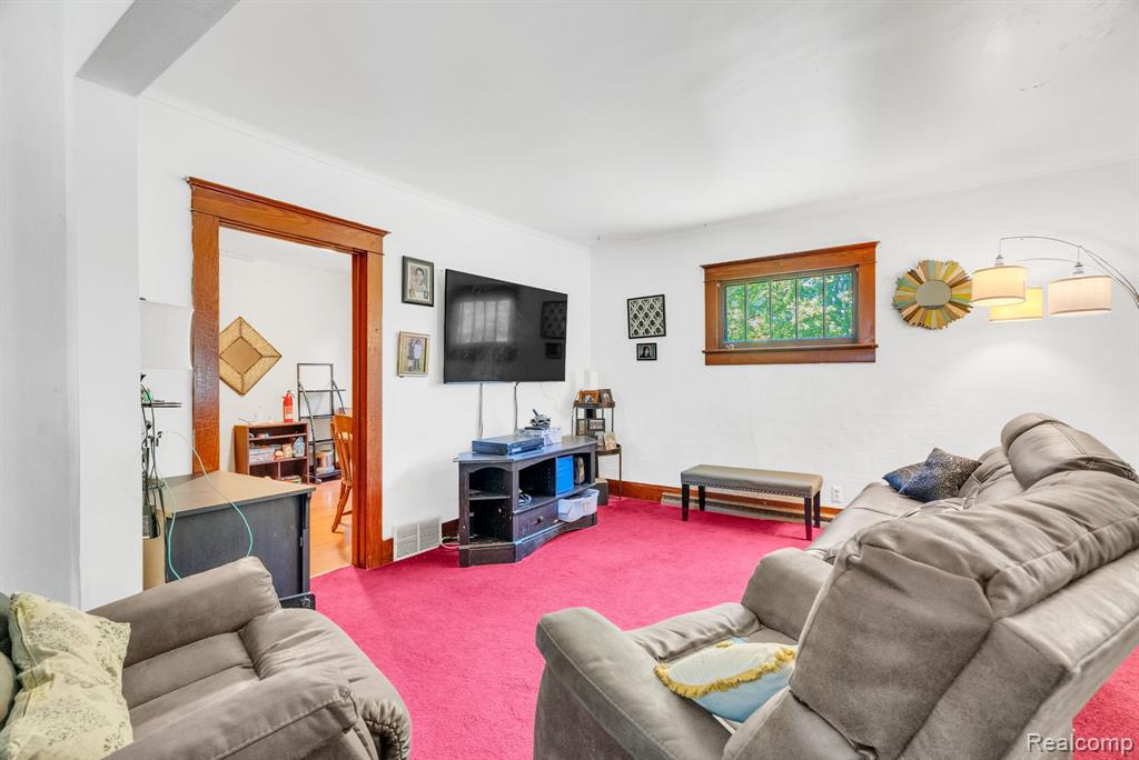 4207 Pine Grove Avenue, Fort Gratiot, MI 48059 — Photo 13