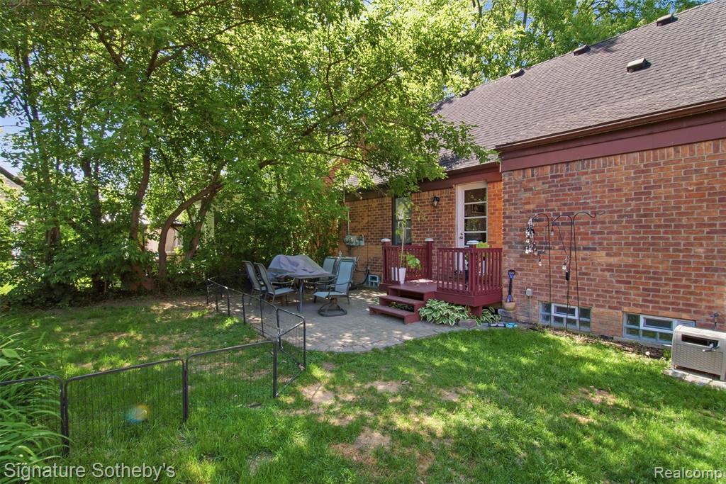 1268 Brys Drive, Grosse Pointe, MI 48236 — Photo 22