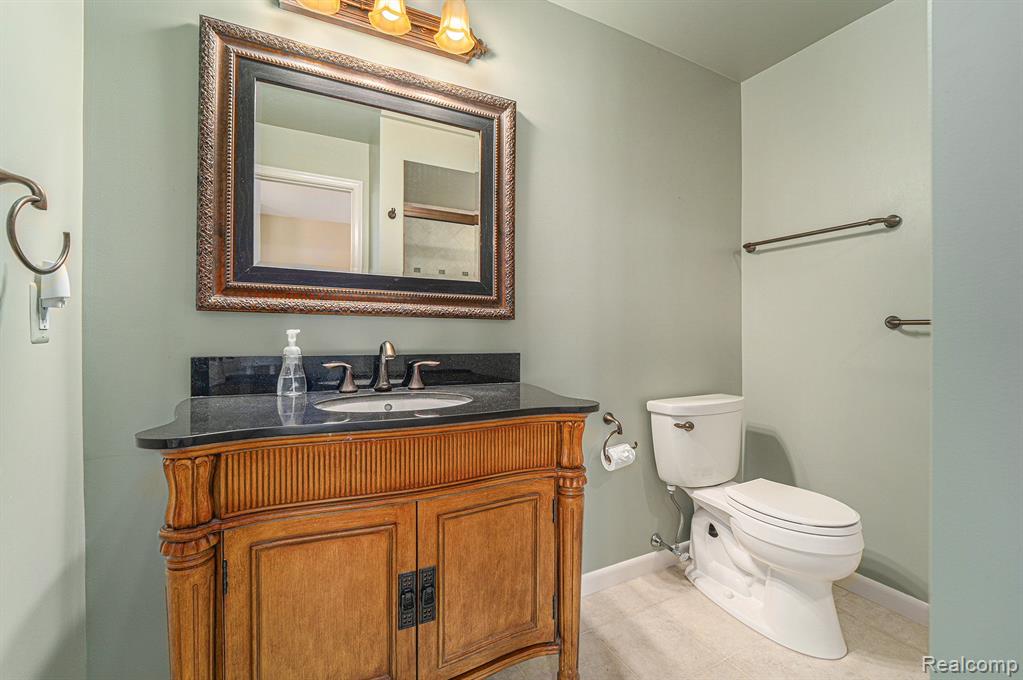 8165 Holcomb Road, Clarkston, MI 48348 — Photo 25