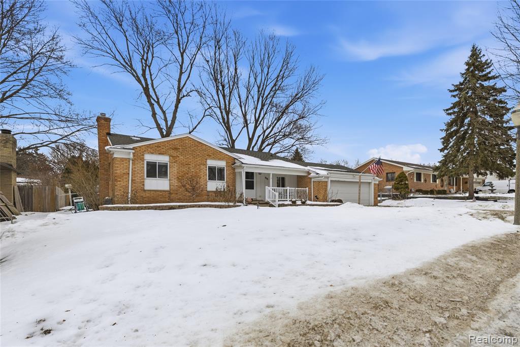 6115 Marscot Drive, Lansing, MI 48911 — Photo 2
