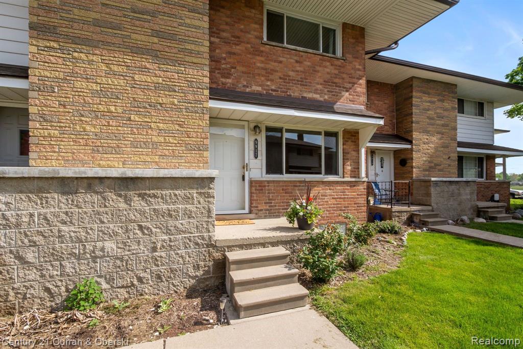 9917 MIDDLEBELT Road, Livonia, MI 48150 — Photo 5