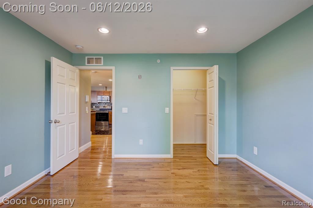 29941 Fox Run Circle, Warren, MI 48092 — Photo 22