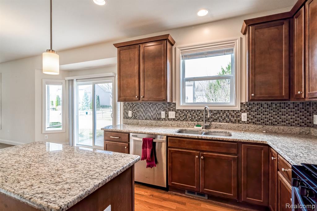 3253 EASTRIDGE Drive, Dexter, MI 48130 — Photo 18