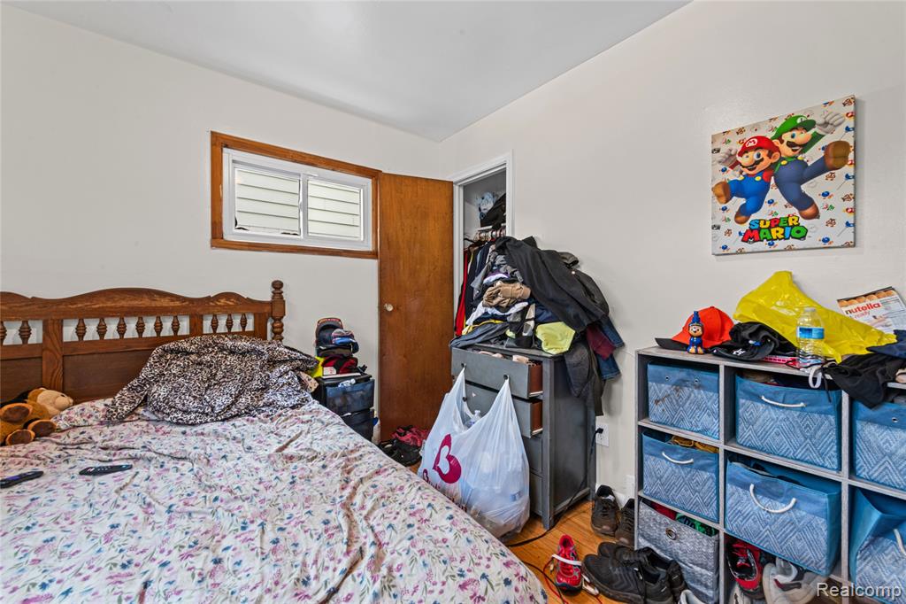 1229 S Deacon Street, Detroit, MI 48217 — Photo 10