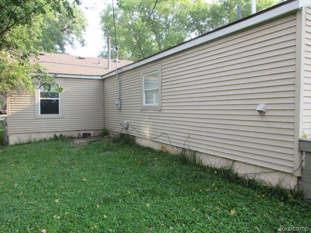 4059 Chenlot Lane, Waterford, MI 48328 — Photo 20