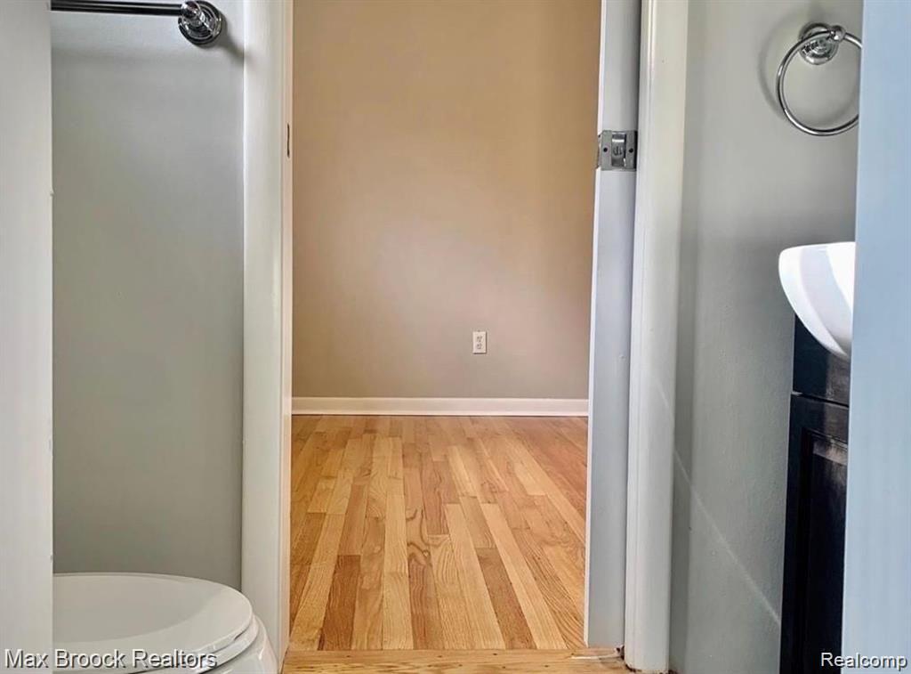 3970 MCKINLEY Street, Detroit, MI 48208 — Photo 4