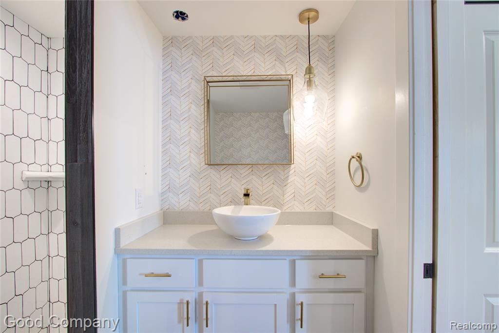 550 E Breckenridge Street, Ferndale, MI 48220 — Photo 23