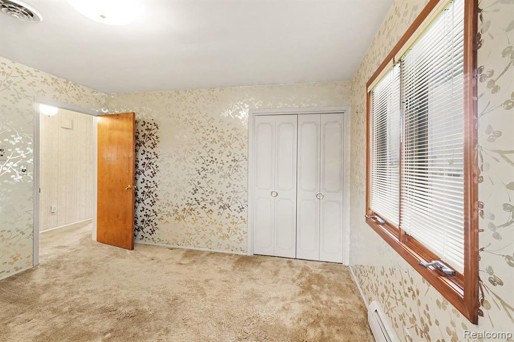 1226 Woodkrest Drive, Flint, MI 48532 — Photo 12