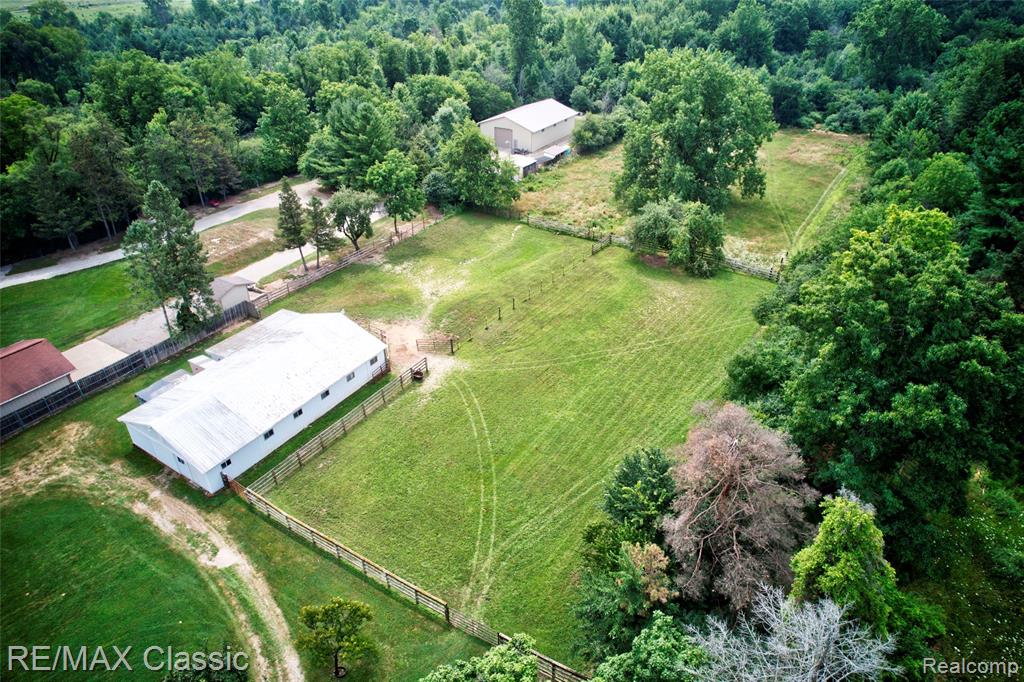 10268 7 Mile Road, Northville, MI 48167 — Photo 41